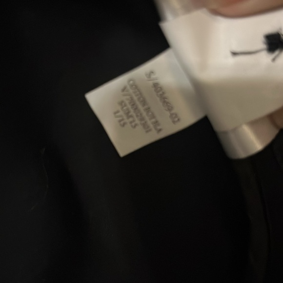 Black banana republic two button, polyester, blazer - Picture 6 of 9